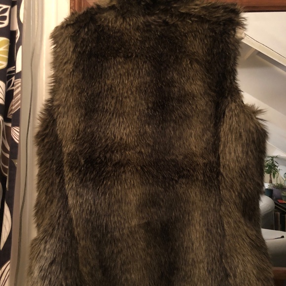 Banana Republic Faux Fur Moto vest - Picture 8 of 10